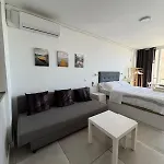 Inviting With Sea View * توريمولينوس