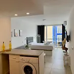 Апартаменты Inviting With Sea View Торремолинос