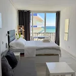 Апартаменты Inviting With Sea View *